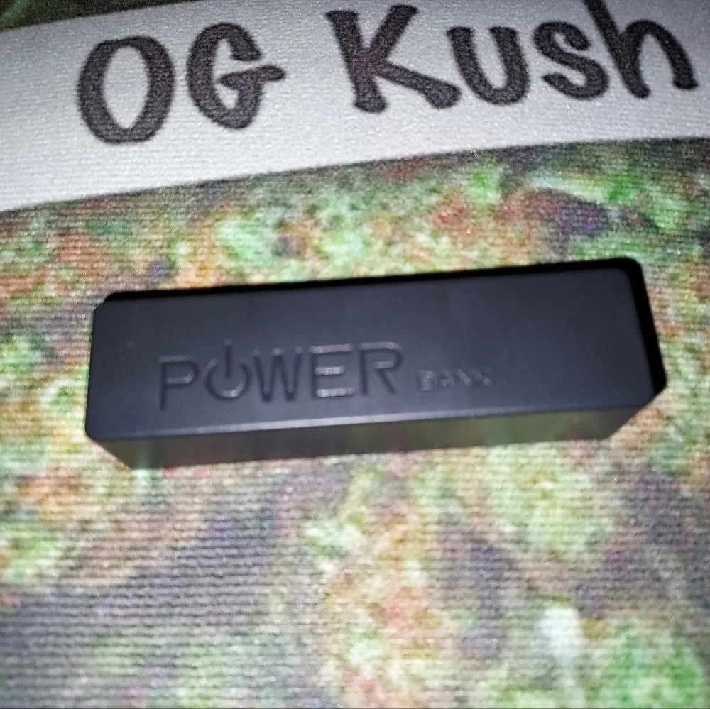ULTRA COMPACT 3000 mAh powerbank